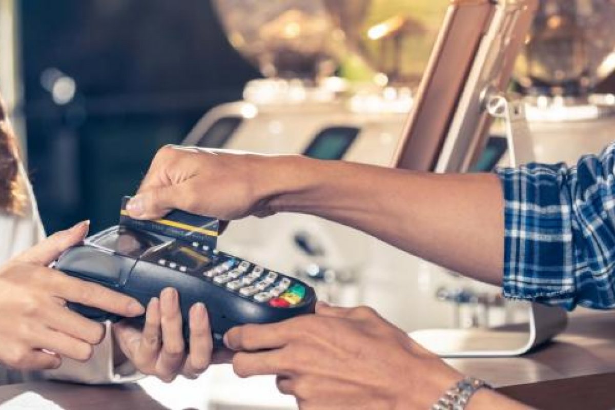 Vendas no comércio da Bahia eleva confiança de empresários a 18,5% em outubro, diz Fecomércio