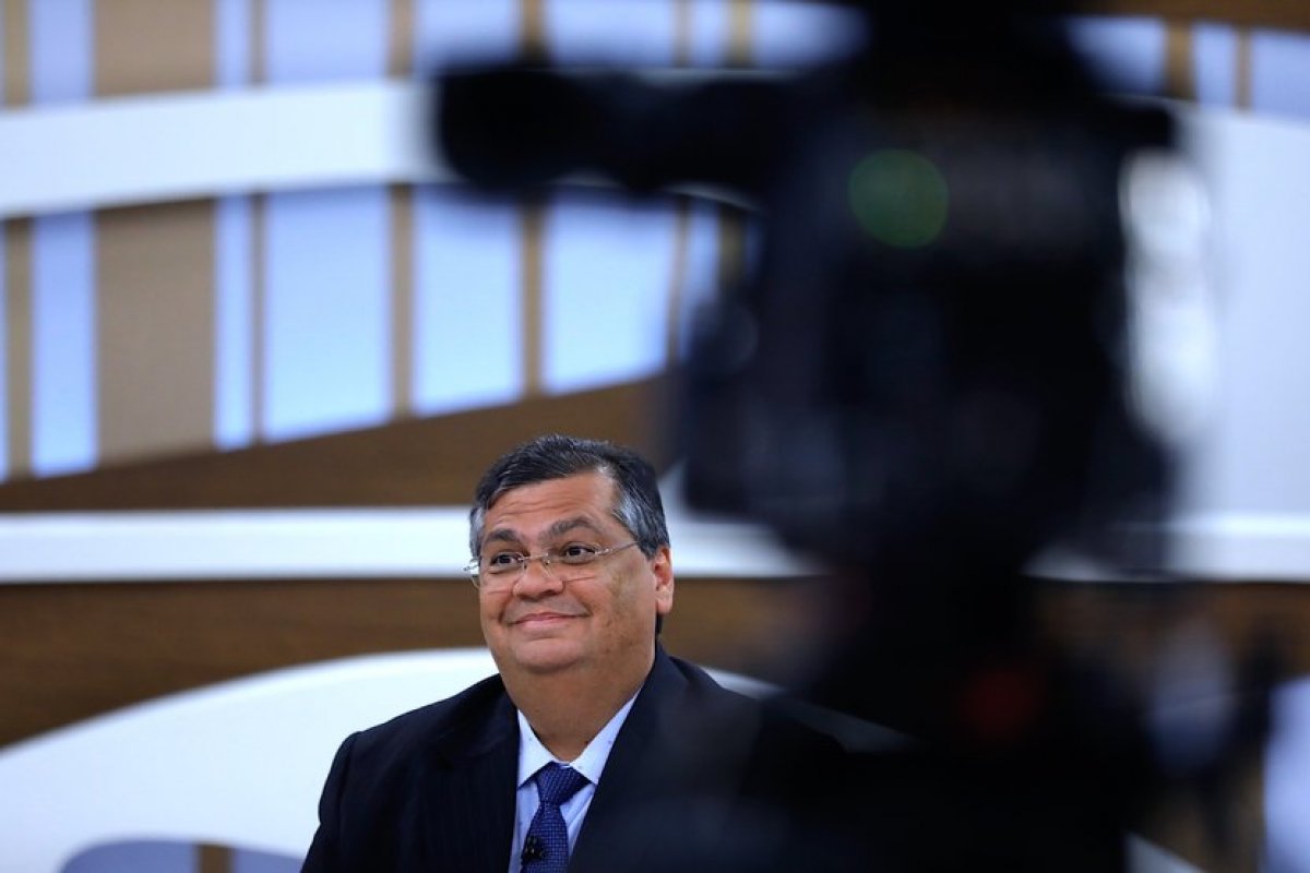 Flávio Dino diz que vai processar Bolsonaro