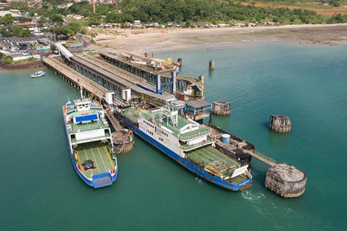 Homem morre durante embarque no ferry boat, na Ilha de Itaparica