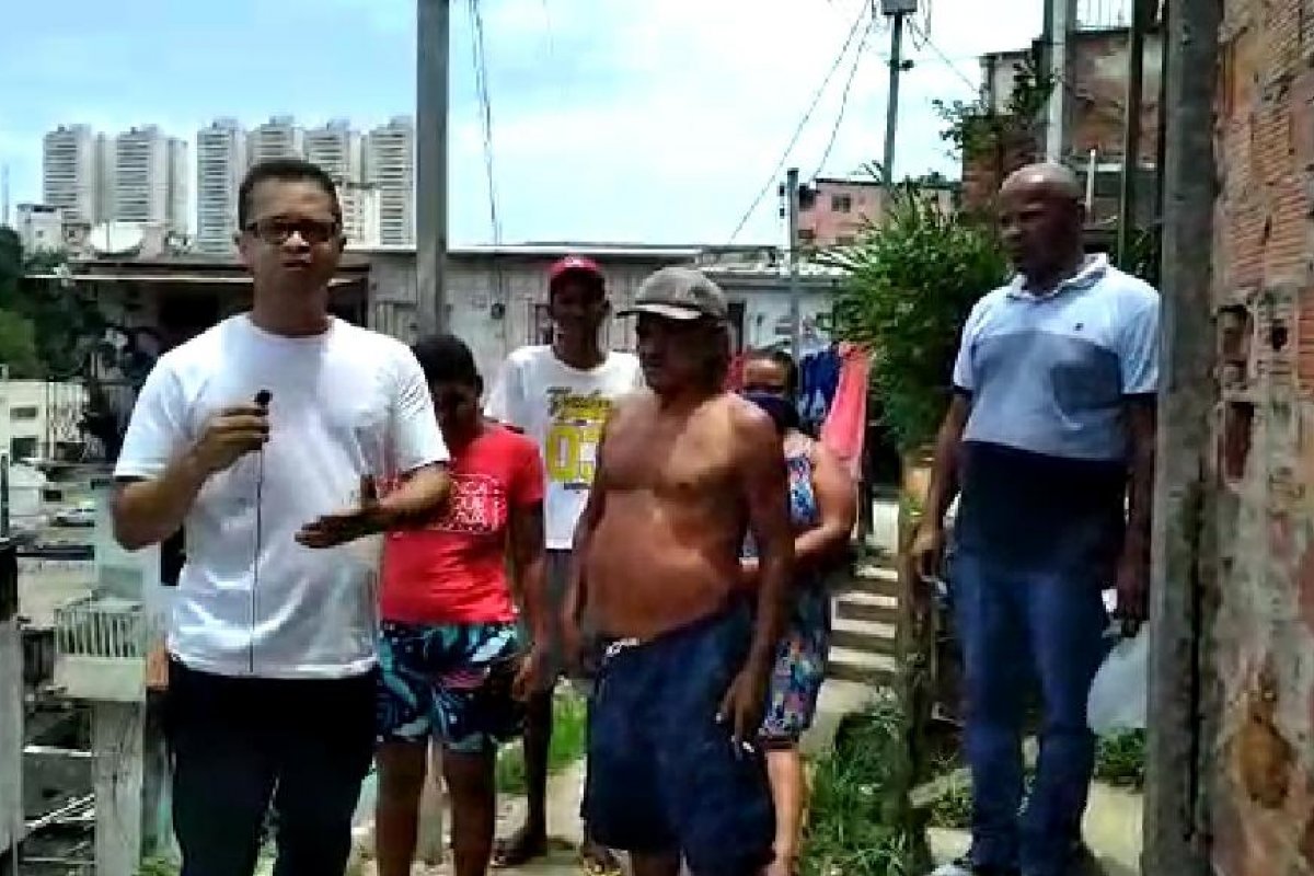 Vídeo: Falta de corrimão coloca vidas em risco no Ogunjá, em Salvador