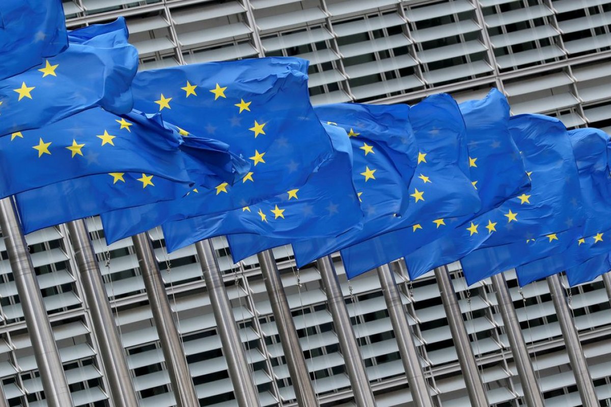 Segunda onda de casos da Covid-19 é dramática, diz UE