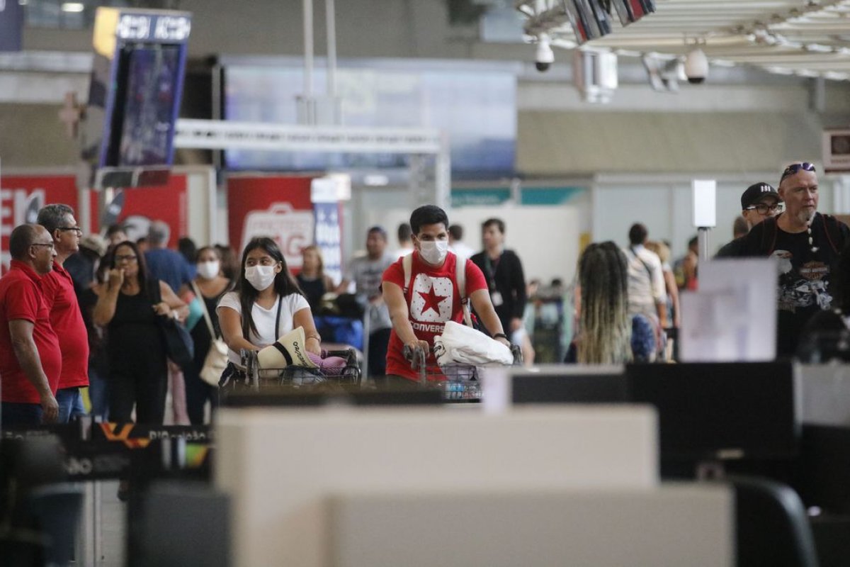 Setor aéreo espera aumento de passageiros no feriado de Finados