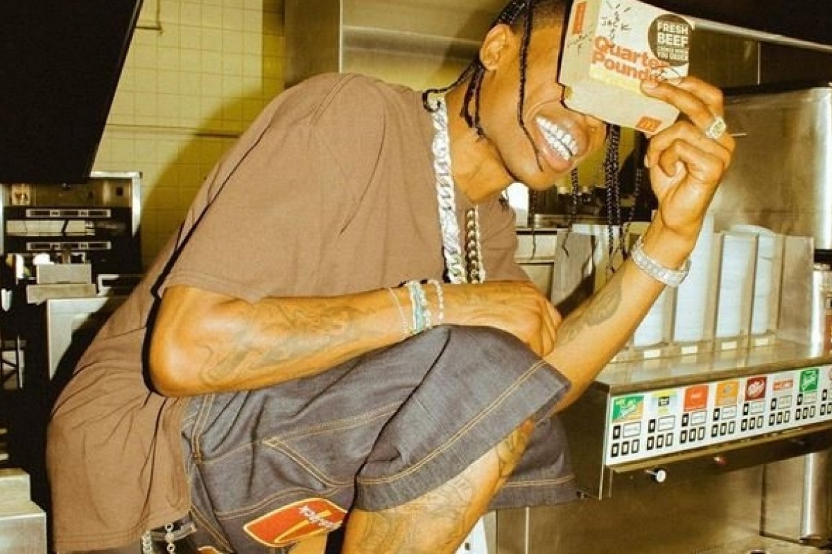 McDonald’s e o rapper Travis Scott lançam coleção de roupas e acessórios
