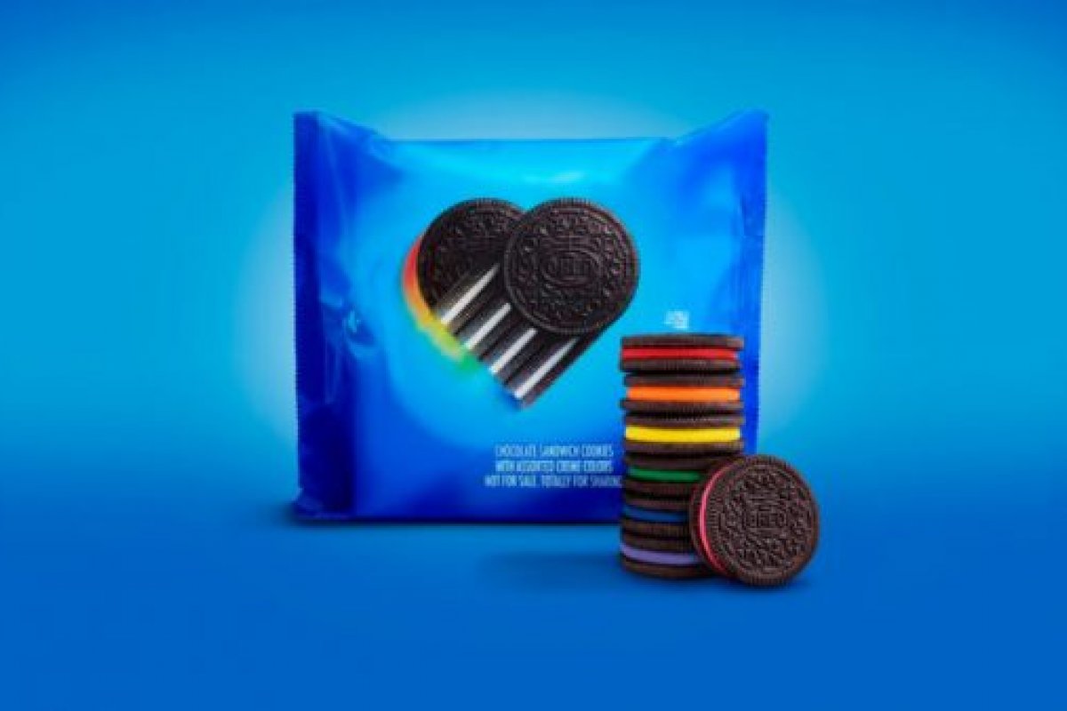 Em apoio a classe LGBTQIAP+, Oreo lança edição limitada de bolacha recheio arco-íris