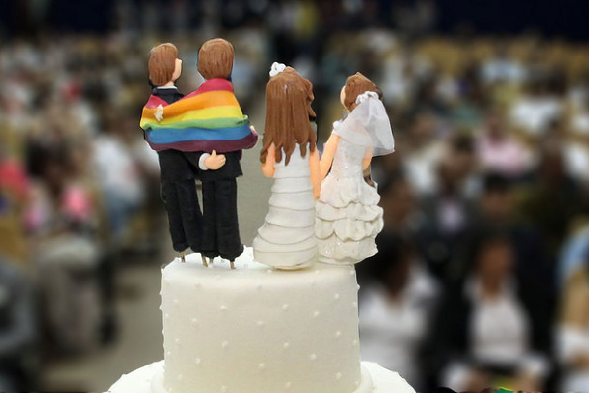 Casamento coletivo LGBT é realizado nesta sexta (2), na capital baiana