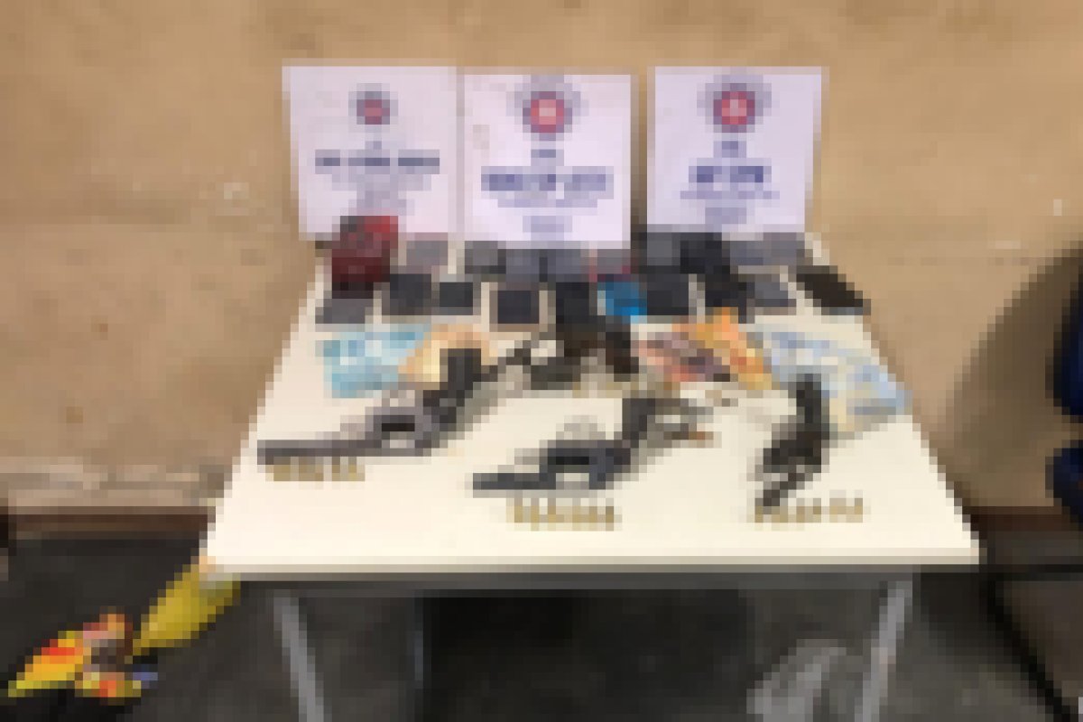 Quatro assaltantes são presos após roubarem nove pessoas