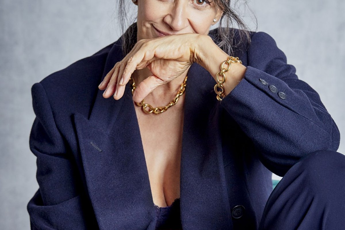 Cantora Simone é uma das artistas que faz live neste domingo