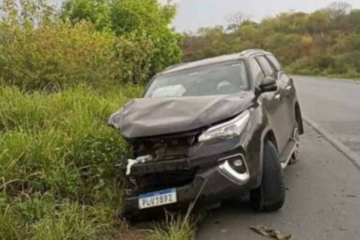 Duas pessoas morrem e deputado Mário Negromonte Jr. fica ferido em acidente na BR-110