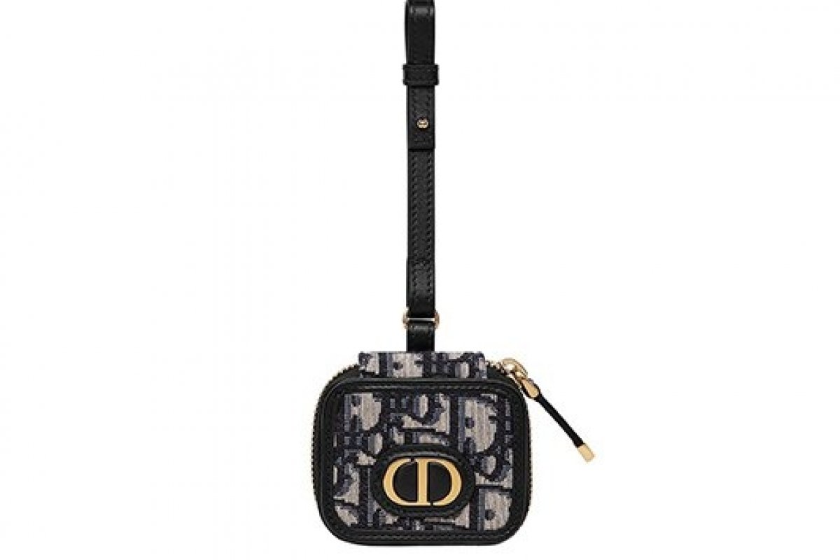 Dior apresenta nova case para fones de ouvido