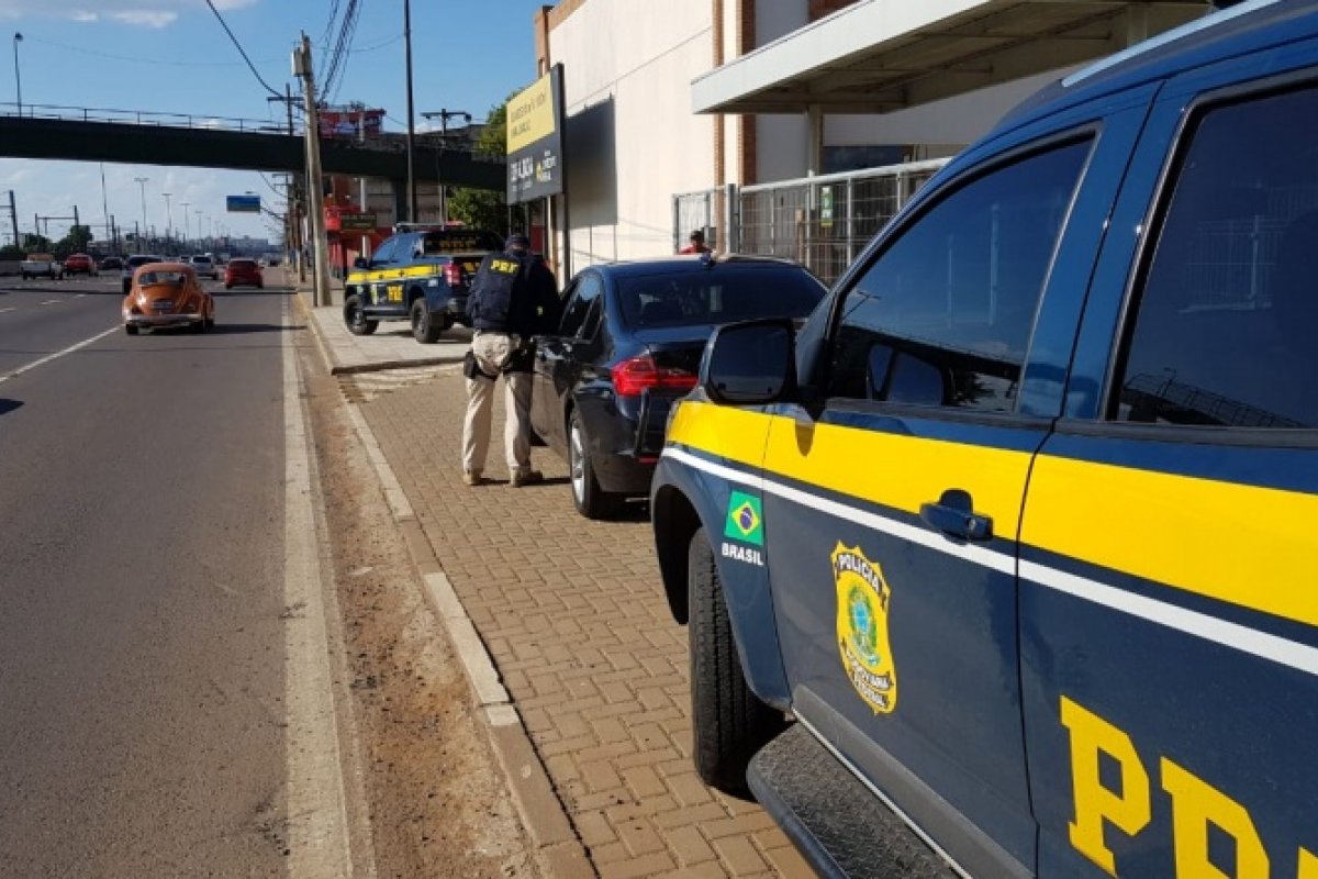 PRF fiscalizou mais de 4 mil veículos na Operação Finados 2020