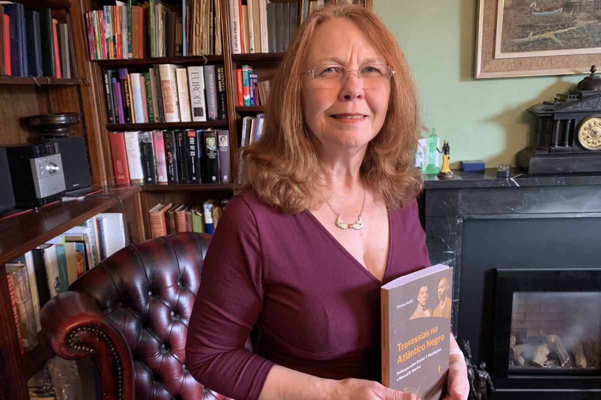 Sabrina Gledhill lança livro “Travessias no Atlântico Negro”