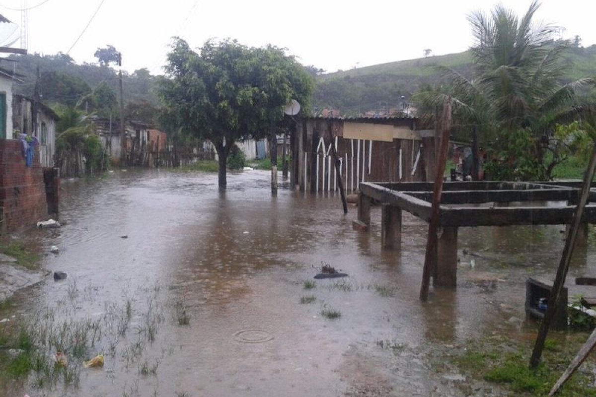 Governo declara situação de emergência em nove cidades afetadas por chuvas