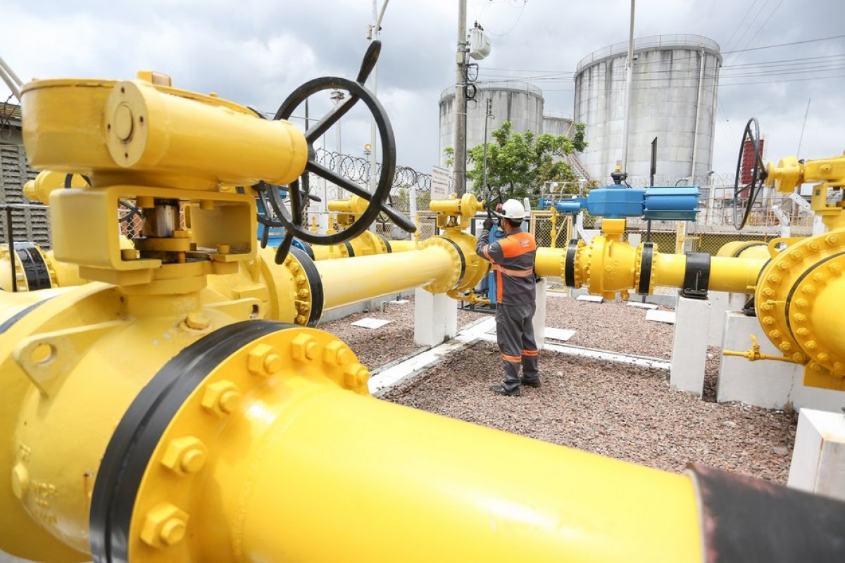 Petrobras anuncia reajuste de até 33% no preço do gás natural