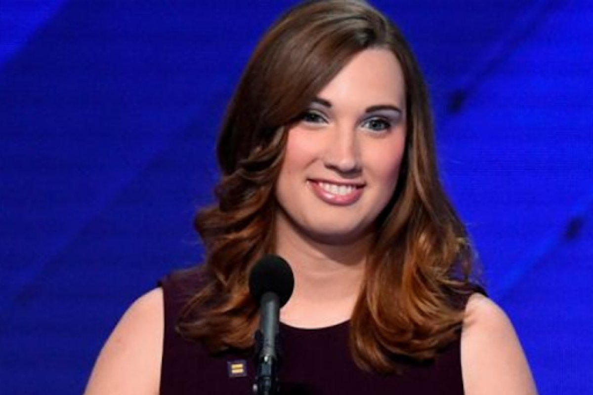 EUA elege primeira senadora trans