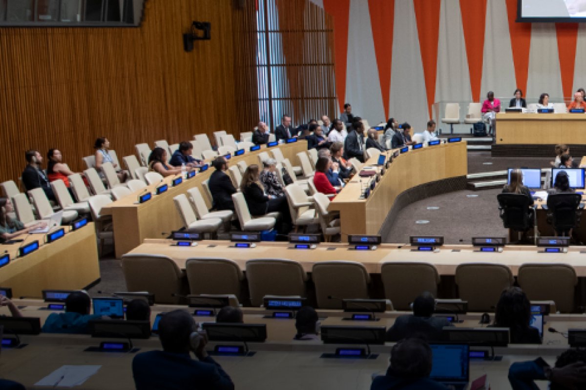 Conselho Econômico e Social da ONU pede ação urgente para acabar com a epidemia de AIDS