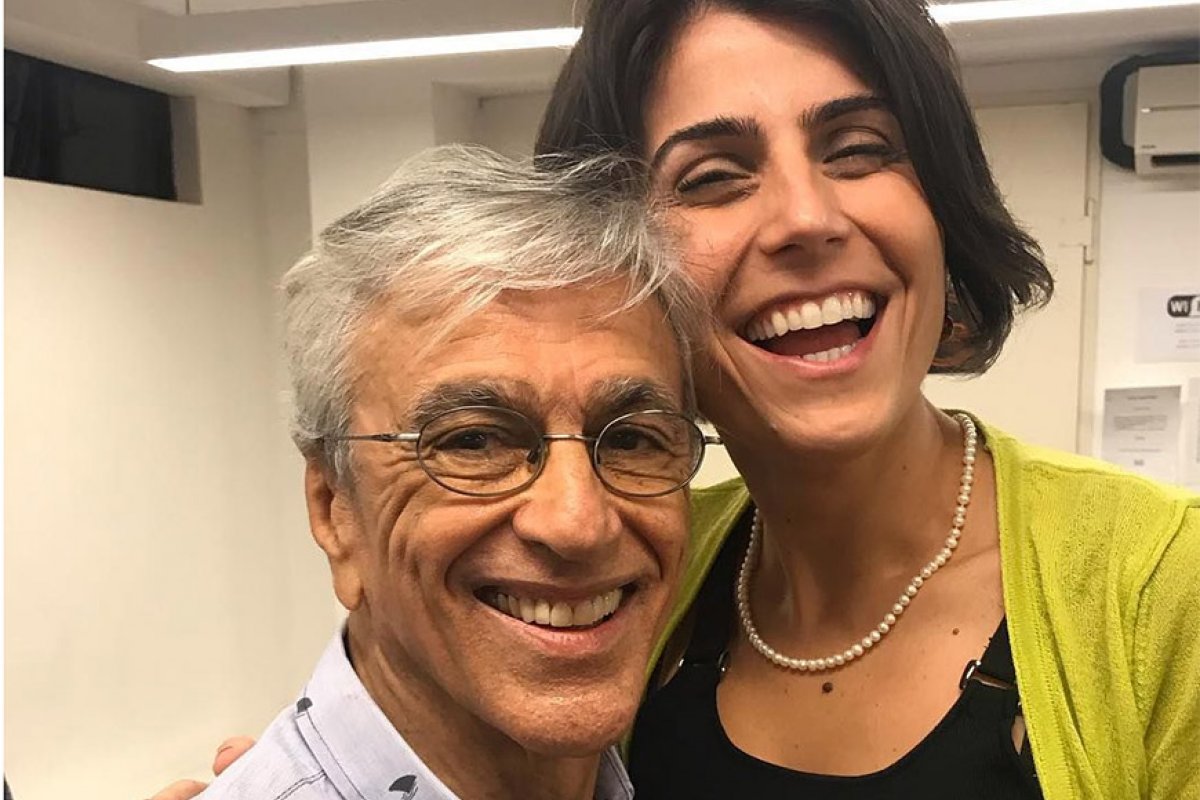 TSE libera live de Caetano Veloso para campanha de Manuela D'Ávila