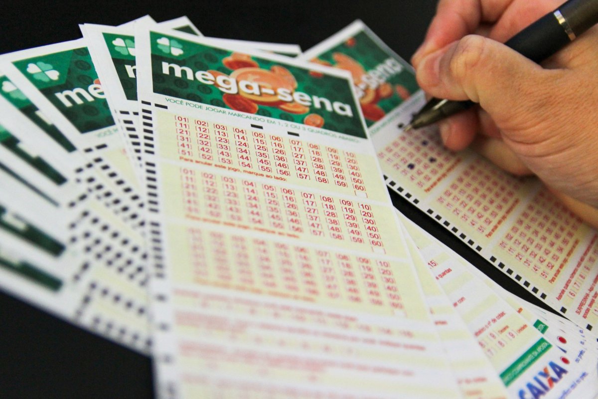 Ninguém acerta as seis dezenas da Mega e prêmio acumula em R$ 27 milhões