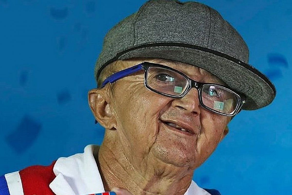 Morre, aos 52 anos, o locutor e influenciador digital Jotinha