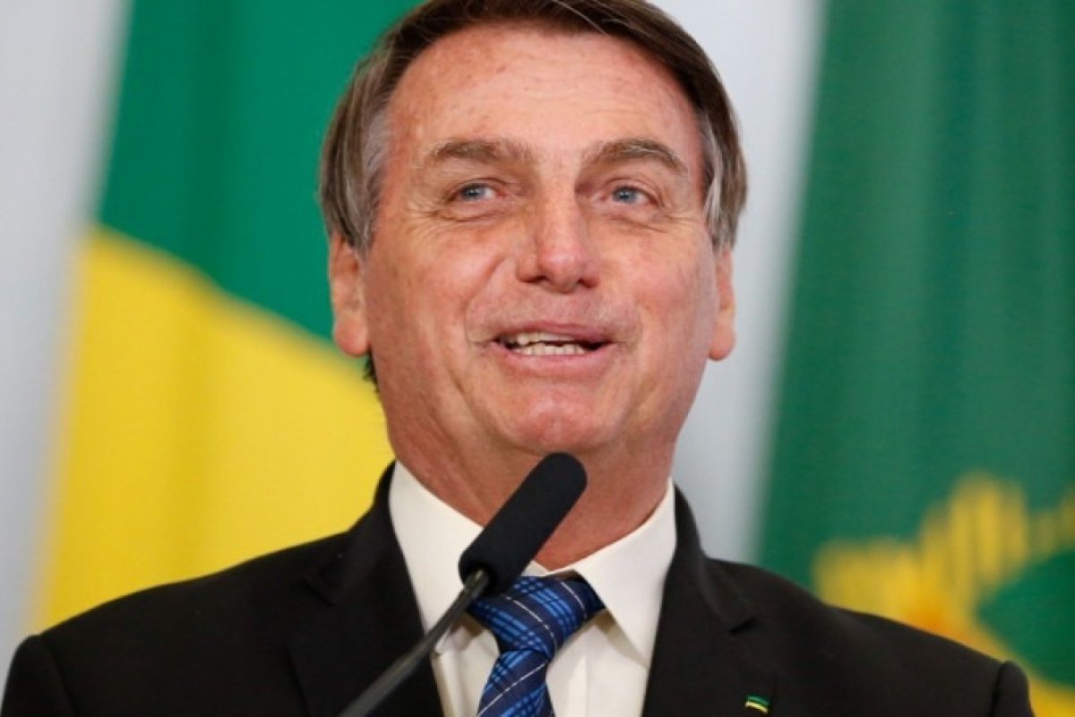 "Não inventem novos lockdowns", pede Bolsonaro a prefeitos e governadores