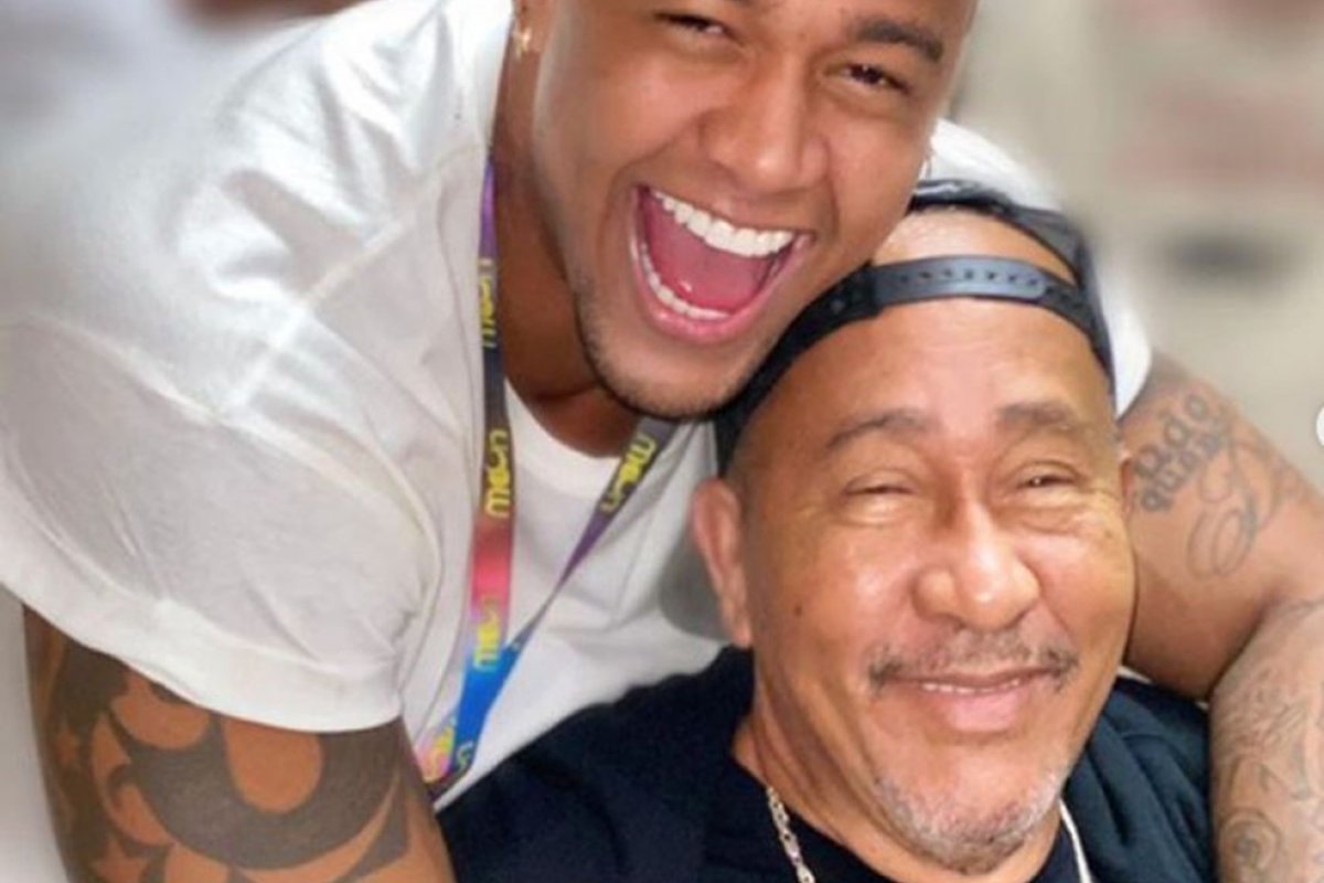 Morre pai do cantor Léo Santana em Salvador