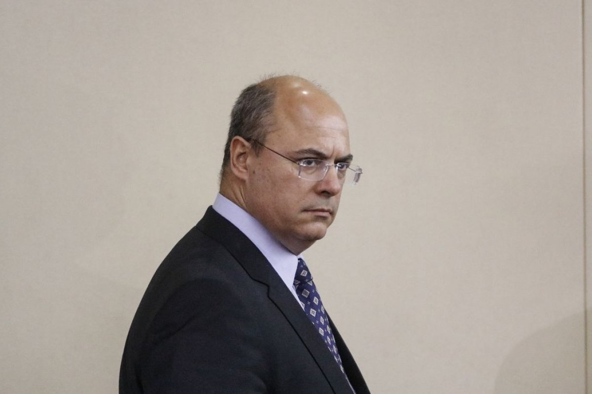 Especialista diz que decisão sobre saída de Witzel do Palácio "Foi um duro golpe e inesperado"