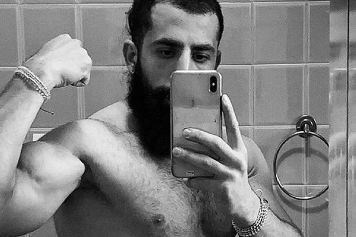 Ex-BBB Kaysar Dadour exibe abdômen trincado e agita a web