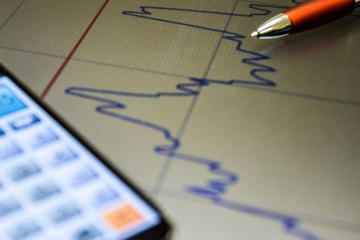 IBGE revisa para 1,8% crescimento do PIB de 2018