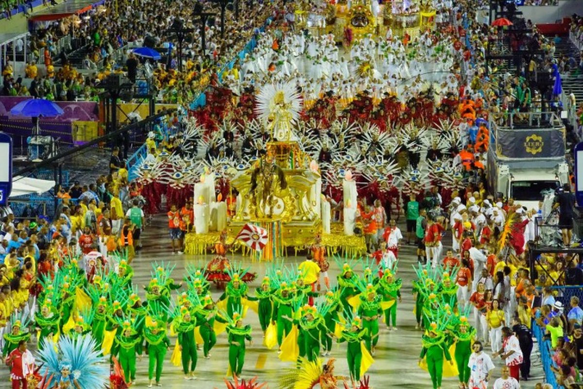 Câmara e escolas de samba no RJ propõem realização de carnaval 2021 online
