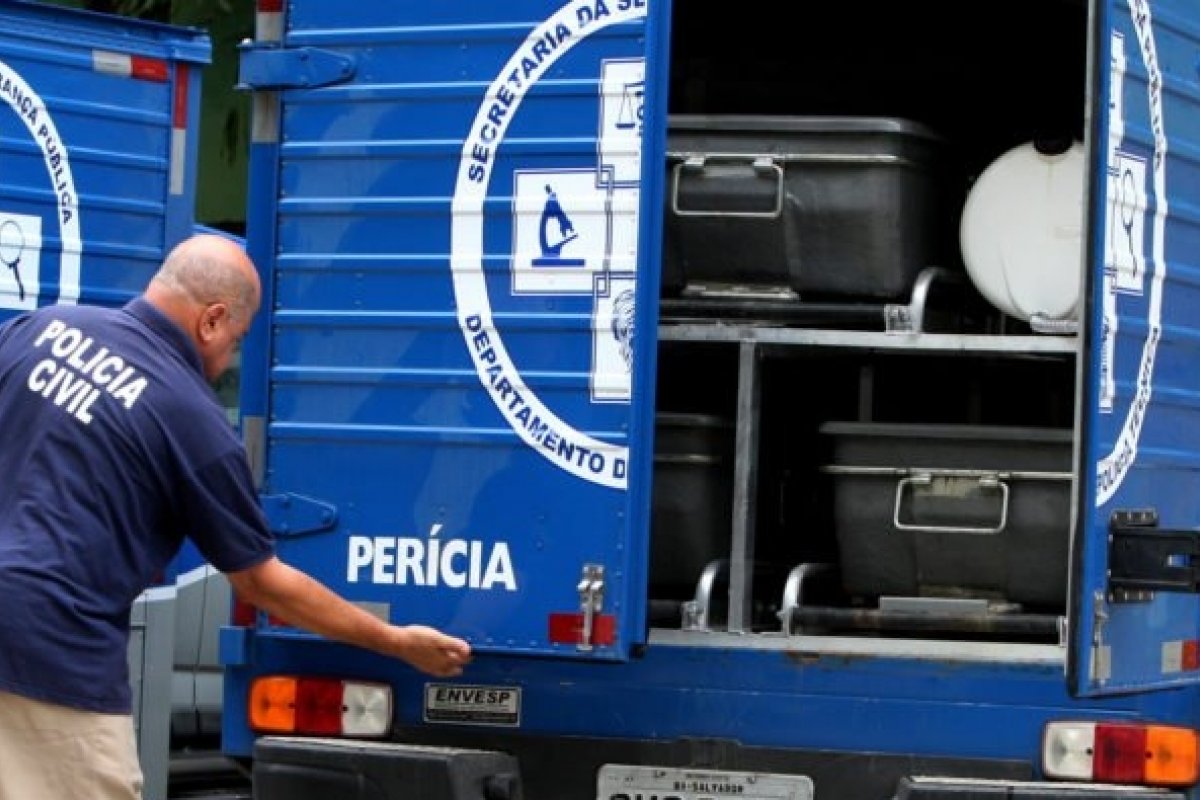 Sete pessoas morrem após colisão frontal entre caminhão e carro na BR-116