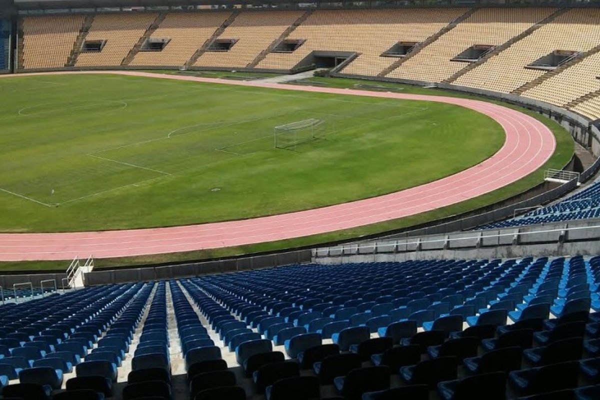 Vitória leva virada do Sampaio Corrêa e chega a nove partidas sem vencer