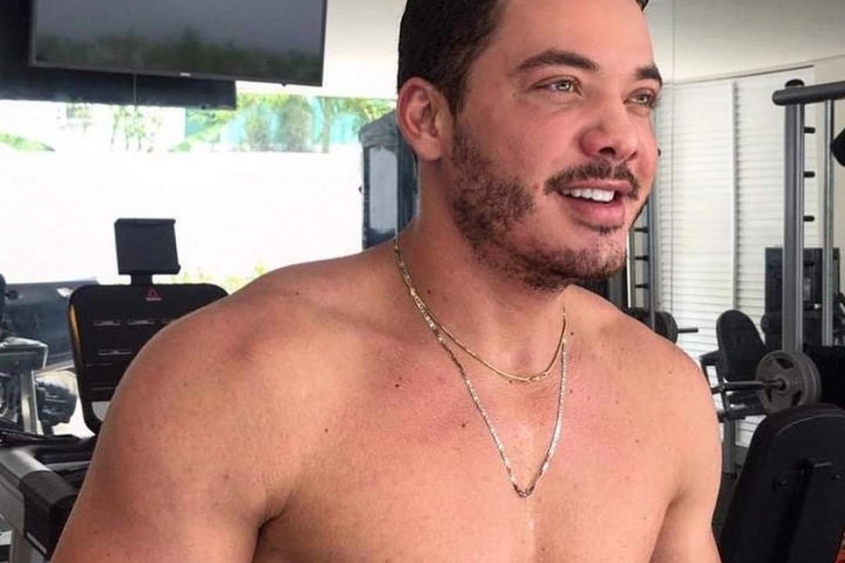 Wesley Safadão exibe corpo definido e impressiona a web