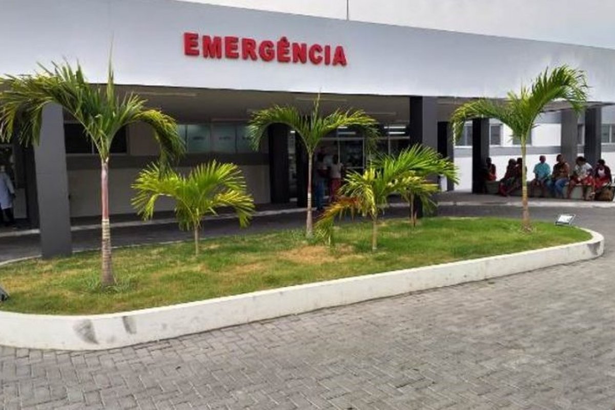 Jovem de 20 anos baleado em Feira morre em hospital