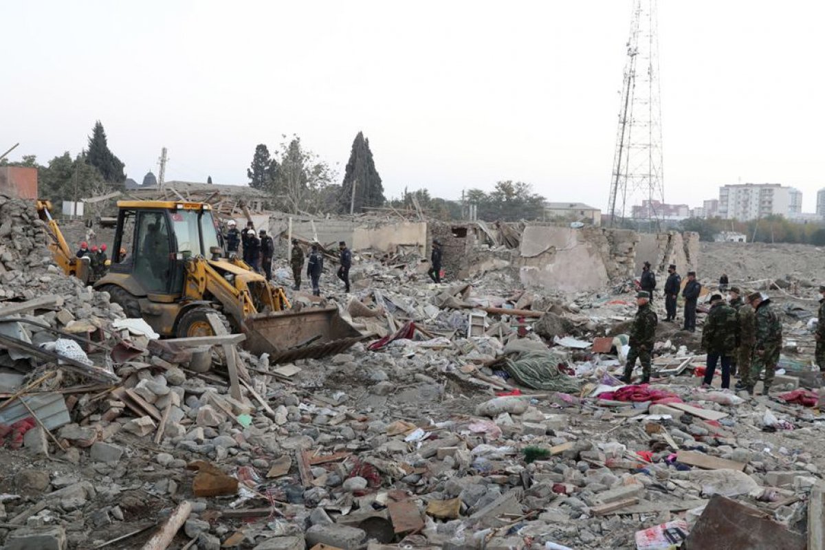 Azerbaijão e Armênia assinam acordo para encerrar conflito pelo controle de Nagorno-Karabakh