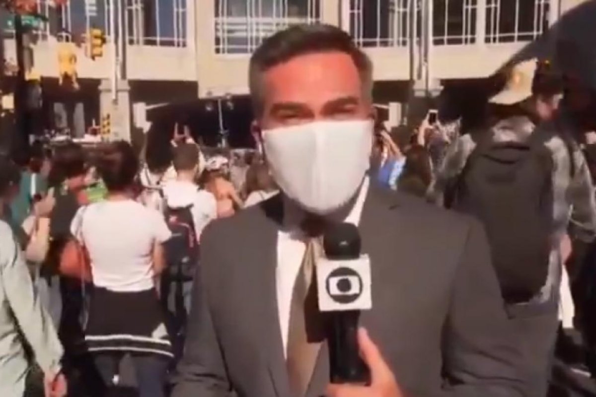 Jornalista da Globo vira meme após esquecer regras e falar a palavra "aglomeração"; veja o momento