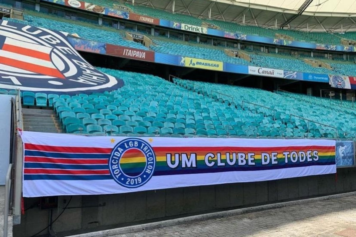Arena Fonte Nova ganha faixa com incentivo à diversidade no futebol