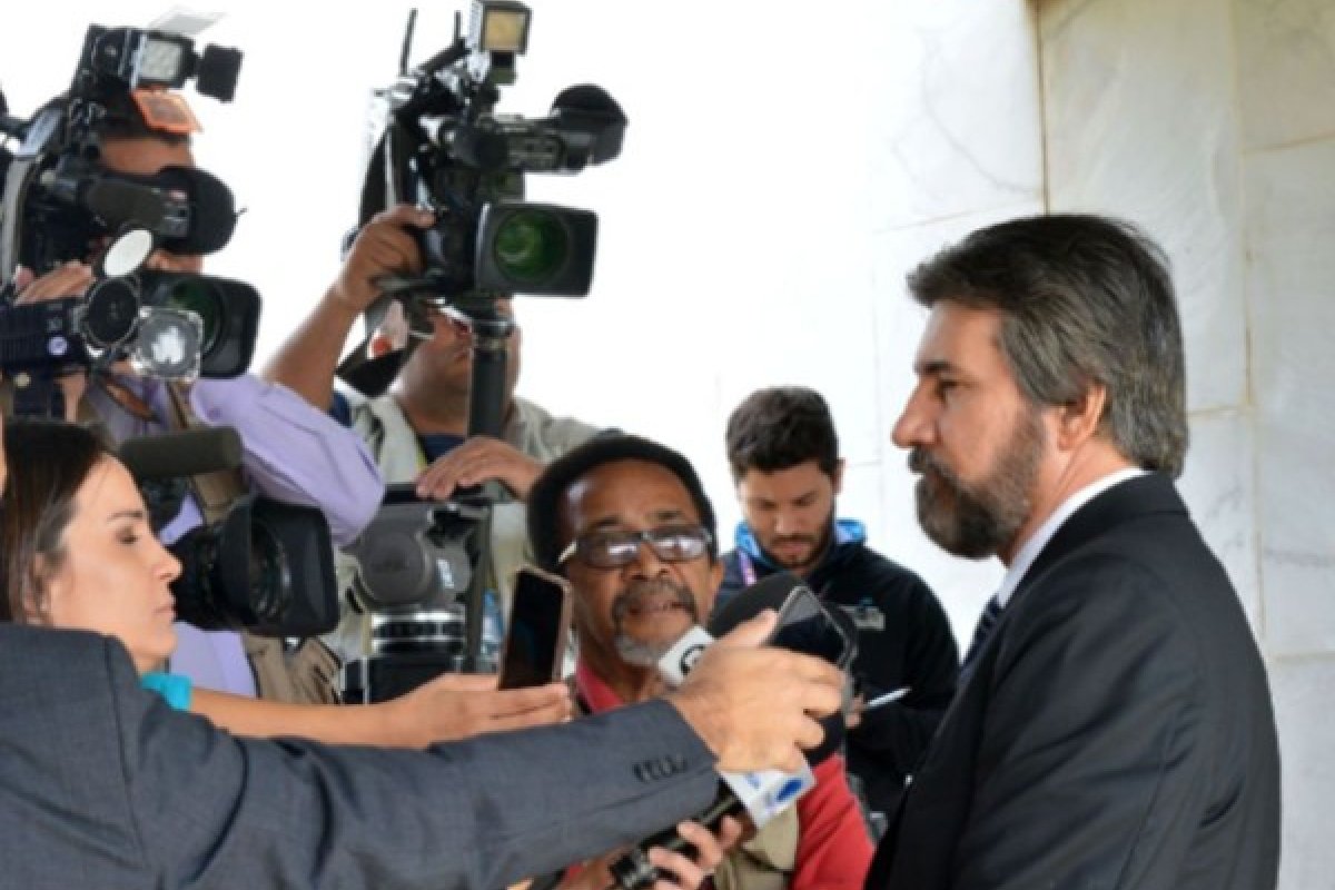 STF define pena de 7 anos e 6 meses para ex-senador Valdir Raupp 