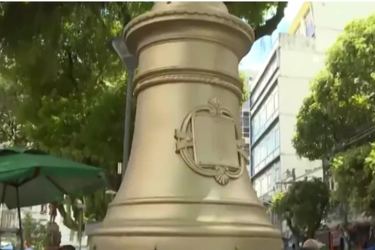 Relógio de São Pedro tem placa de identificação furtada em Salvador