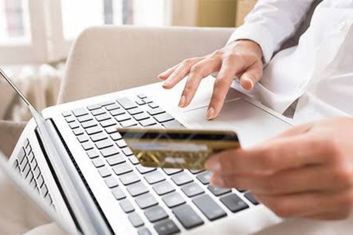 Prêmio iBest revela os três melhores e-commerces de moda do Brasil em 2020