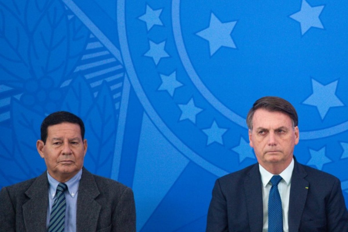 Segundo Bolsonaro, proposta de expropriar propriedades é 'delírio'