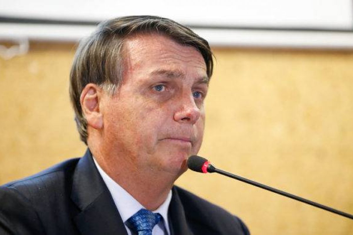 Bolsonaro indica tenente-coronel para diretoria da Anvisa