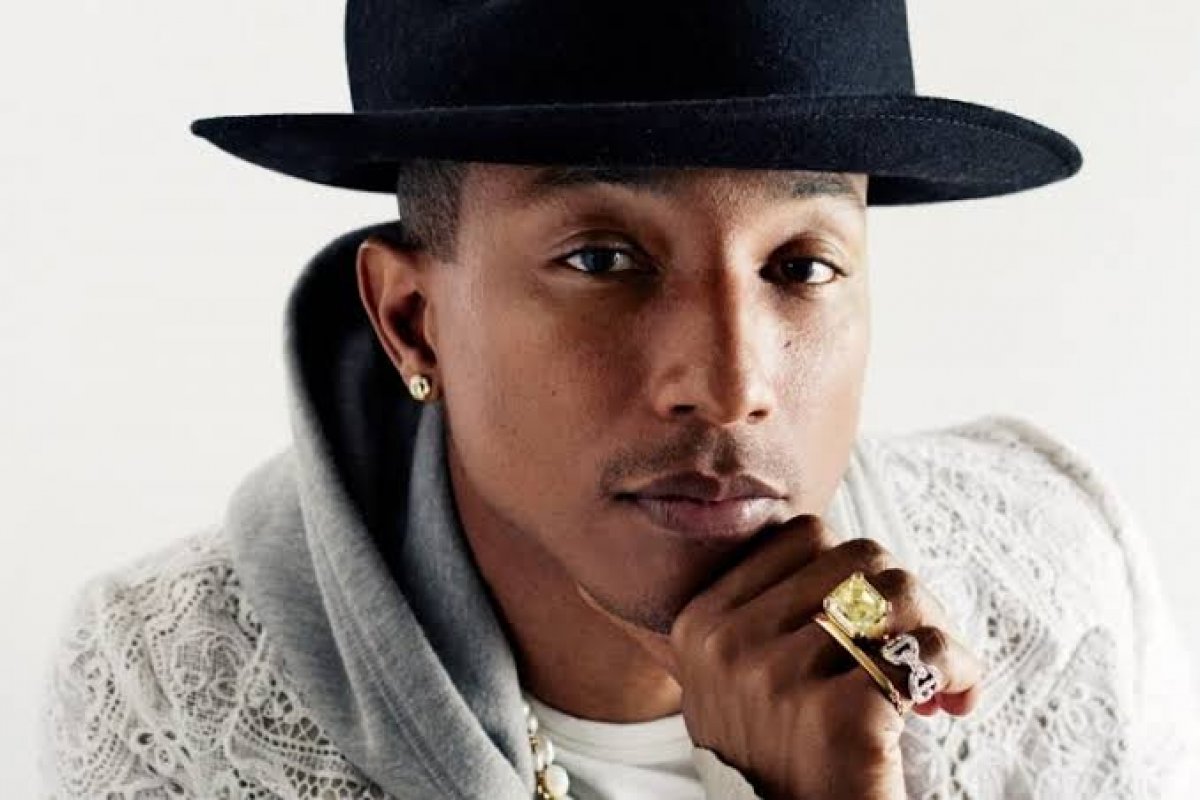 Pharrell Williams lança linha com produtos para a pele negra