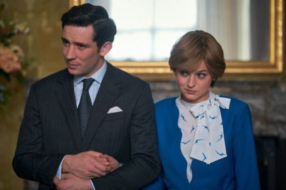 Netflix divulga imagens do noivado de Charles e Diana em “The Crown”