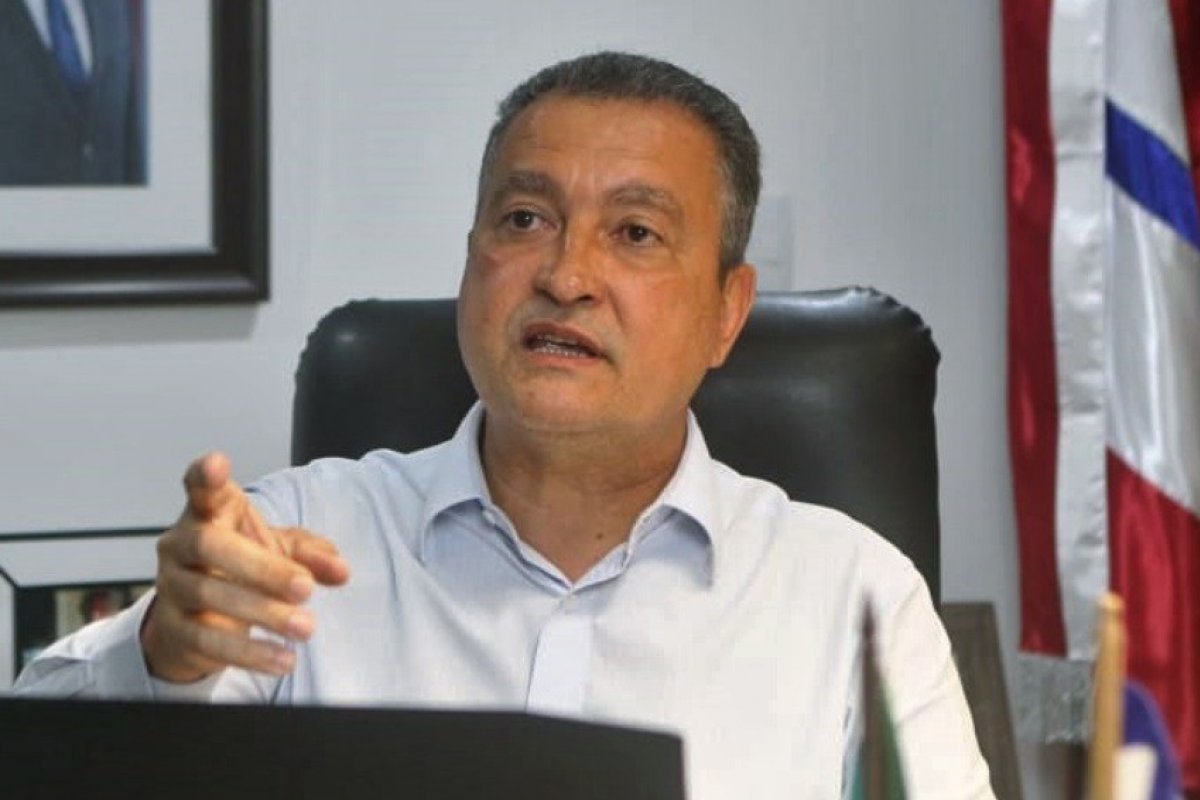 Rui Costa deixa decisão sobre volta as aulas para o fim de novembro