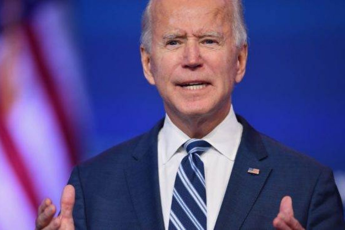 Joe Biden nomeia transexual para equipe de transição