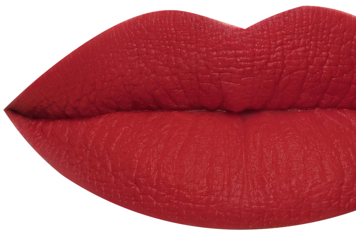 Marca Vult cria produto inovador para remoção pontual de maquiagem