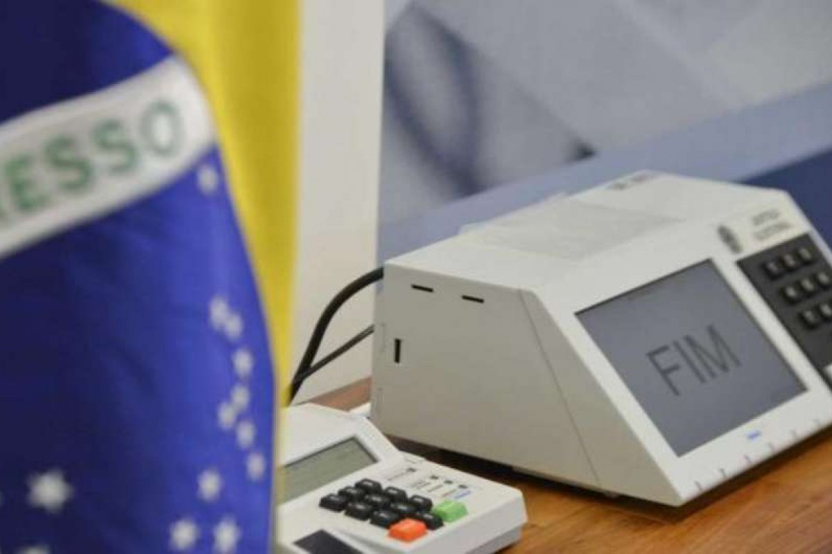 Para garantir defesa das pautas, candidaturas trans disparam em todo país 