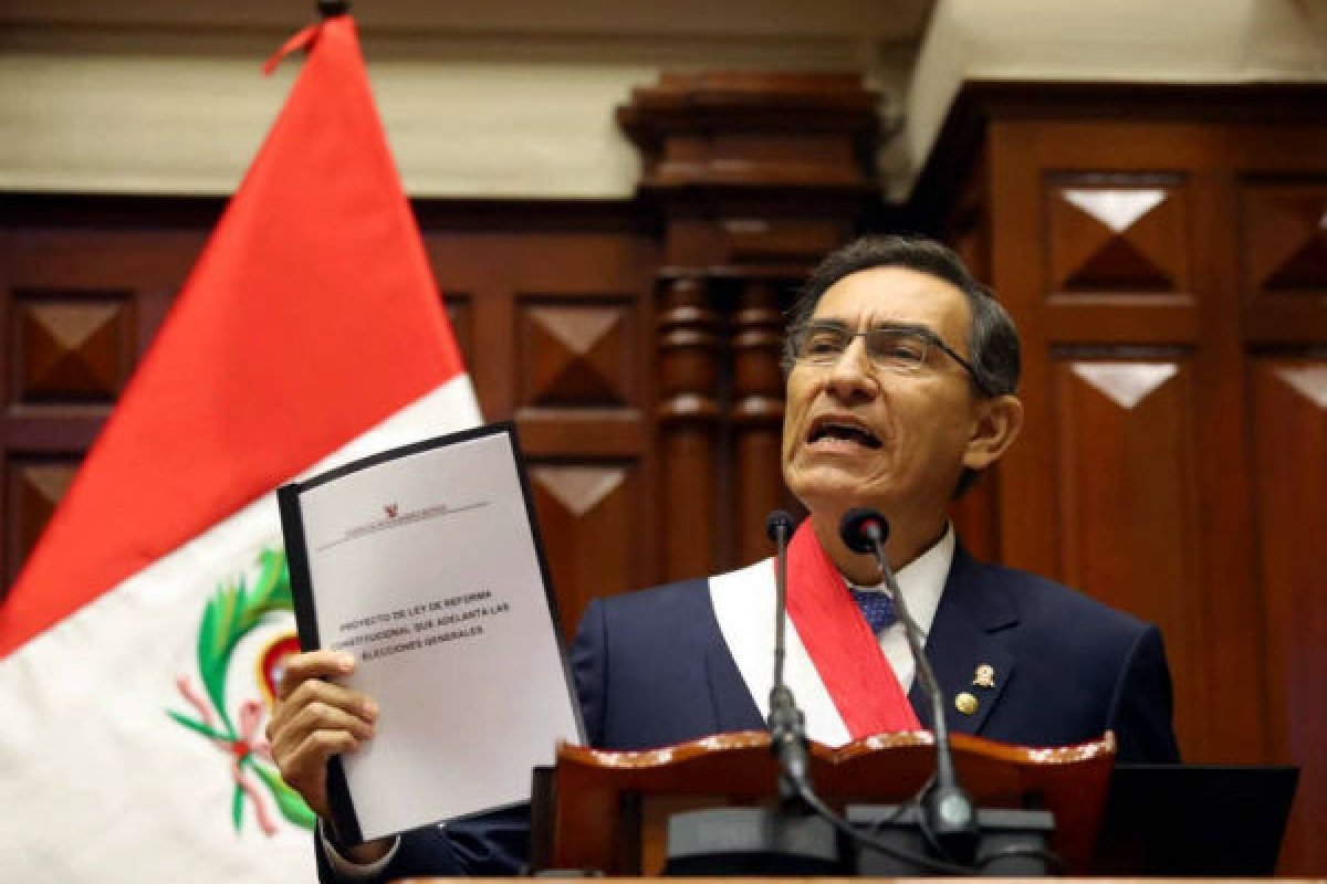 Protesto contra impeachment do presidente do Peru deixa três mortos e feridos