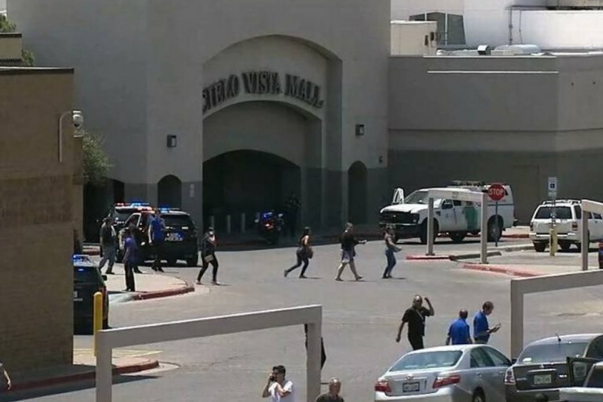 Tiroteio deixa vários mortos em supermercado no Texas