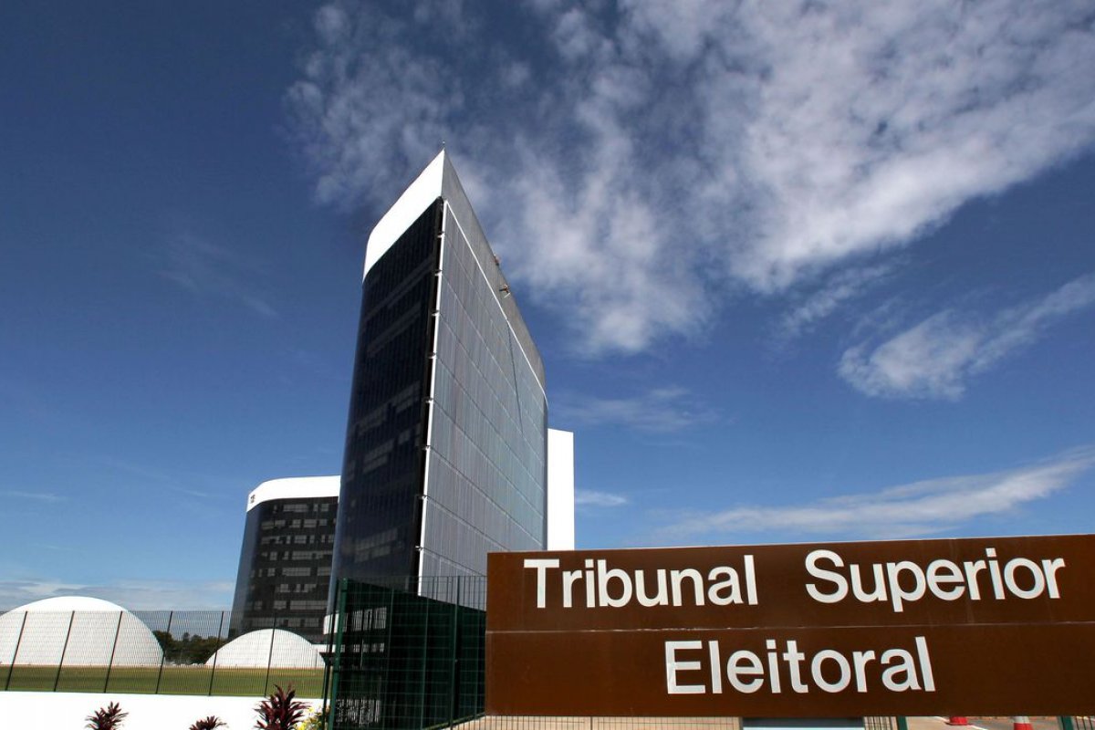 Eleições 2020: TSE registra 96 ocorrências eleitorais, com 13 candidatos presos em todo país
