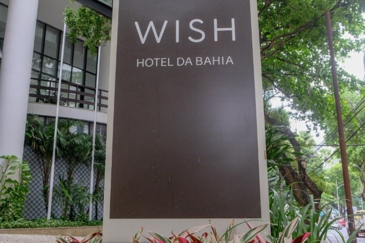 Wish Hotel da Bahia reabre com foco em protocolos